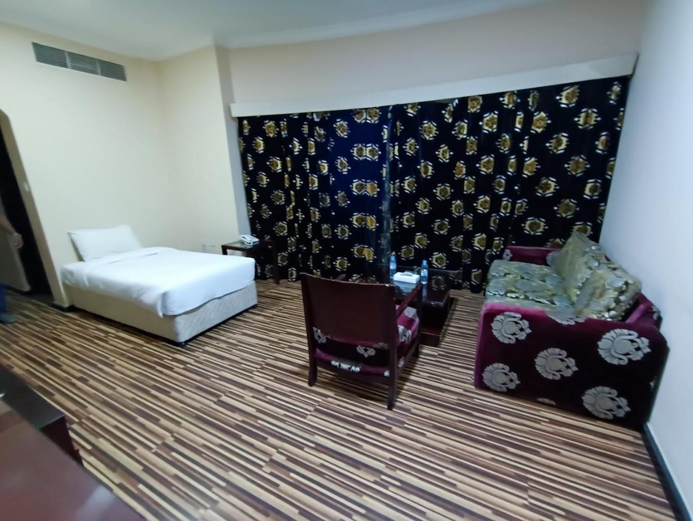 Grand Pj Hotel Рас ал Хайм Екстериор снимка
