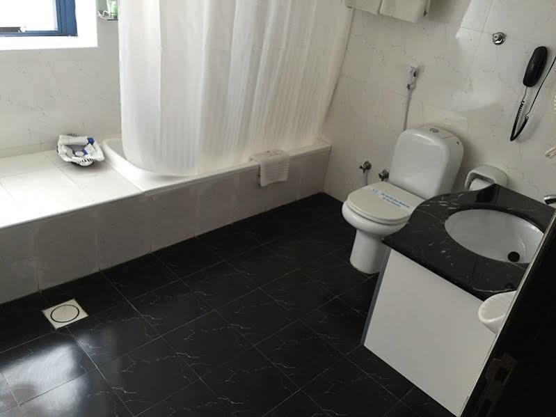 Grand Pj Hotel Рас ал Хайм Екстериор снимка